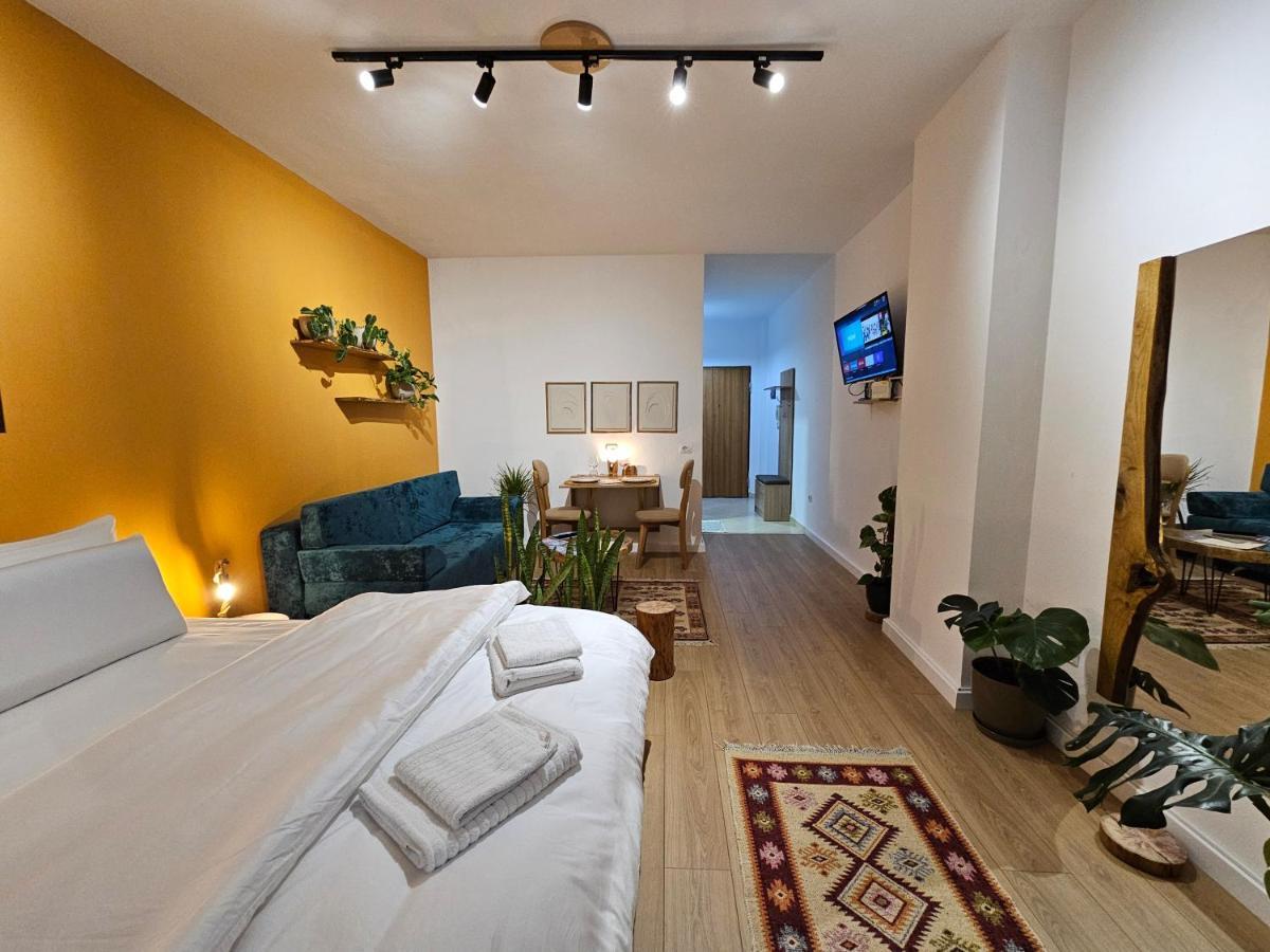 Vibe Studio Apartment Tirana Buitenkant foto