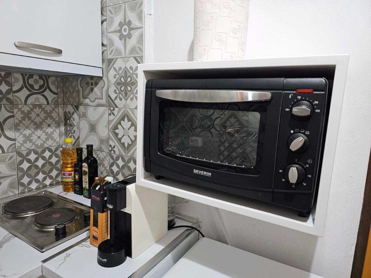 Vibe Studio Apartment Tirana Buitenkant foto